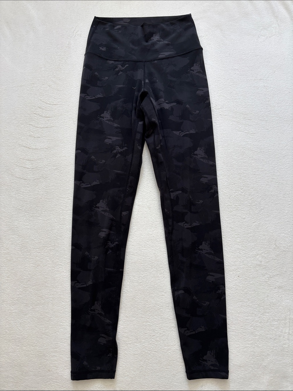 Women’s High-Rise Black Camo Leggings